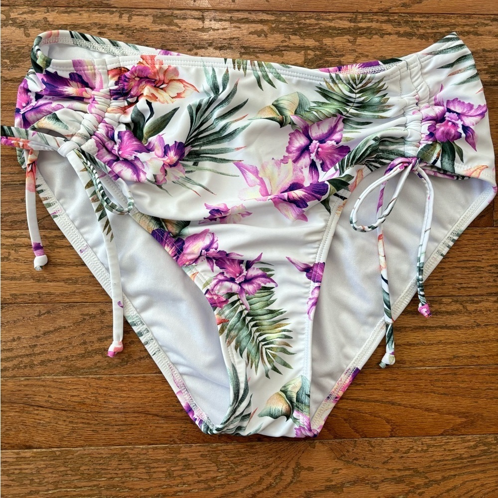 NWT Juniors' Cinched High Waist Cheeky Bikini Bottom | Size Large